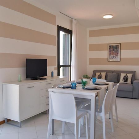 Appartamenti In Residence Portosole E Residence Tamerici Con Piscina-Cavallino Treporti Luaran gambar