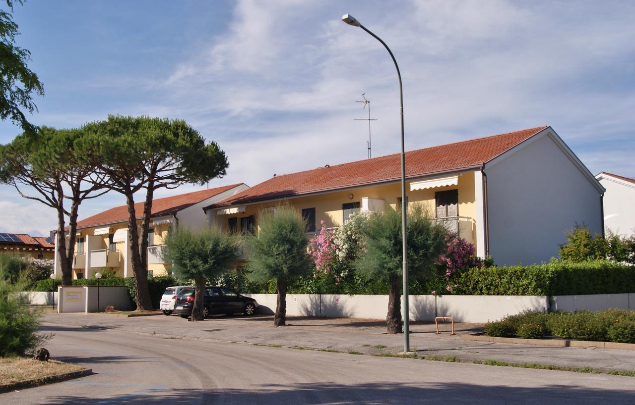 Appartamenti In Residence Portosole E Residence Tamerici Con Piscina-Cavallino Treporti Luaran gambar