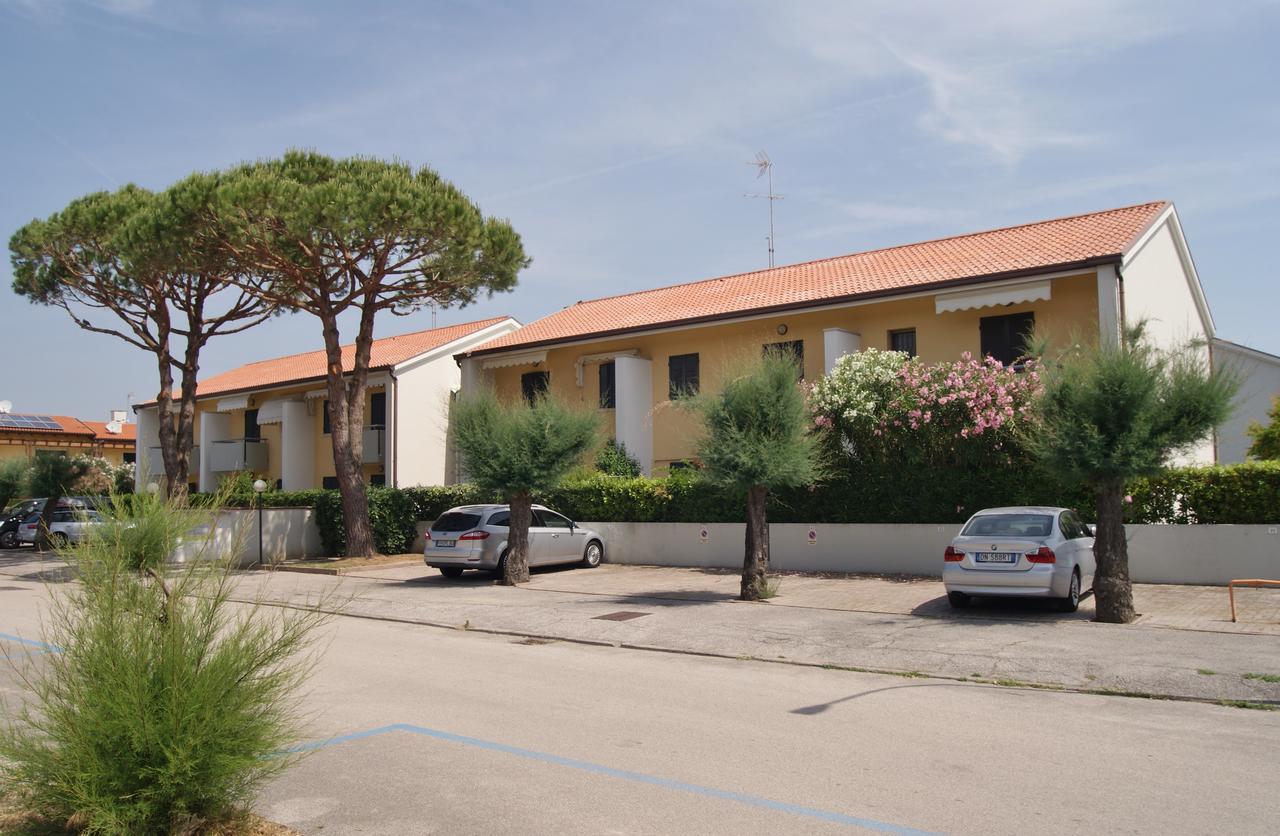 Appartamenti In Residence Portosole E Residence Tamerici Con Piscina-Cavallino Treporti Luaran gambar